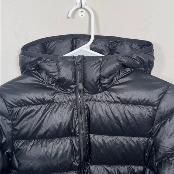 Aritzia TNAction The Little Puff in Black - S - Picture 4 of 6